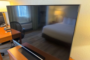 1 King Bed ADA accessible, Non-Smoking