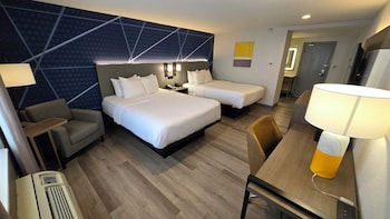 Standard Room, 2 Queen Beds, Non Smoking