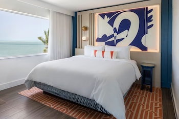 Suite, 1 Double Bed, Balcony, Oceanfront