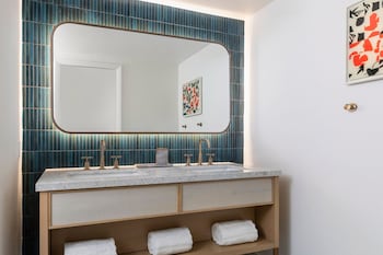 Suite, 1 Bedroom - Adults Only at The Cove (Ages 21 Plus)