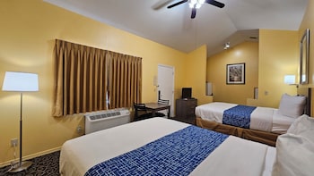 Studio Suite, 2 Queen Beds, Non Smoking