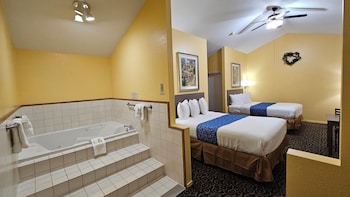Studio Suite, 2 Queen Beds, Non Smoking