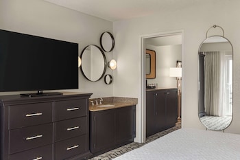 King, Premium Suite, 1 King Bed, Balcony