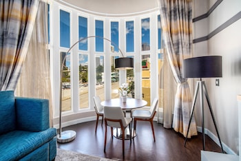 Presidential Loft, 1 Queen Bed