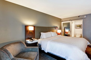 Room, 1 King Bed (with Chaise)
