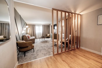 Superior Suite, 1 King Bed