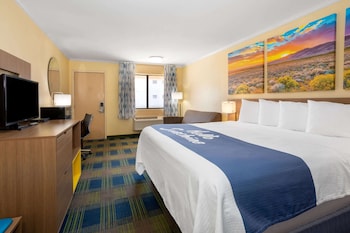 Room, 1 King Bed, Non Smoking