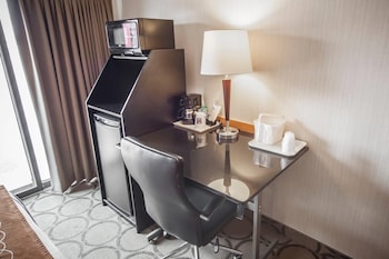 Standard Room, 1 Queen Bed with Sofa bed, Non Smoking