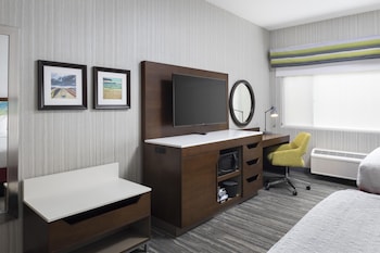 Room, 1 King Bed, Microwave