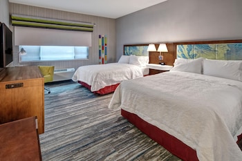 Room, 2 Queen Beds, Hearing Accessible, Microwave (Hearing)