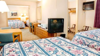 Room, 2 Queen Beds, Non Smoking