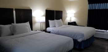 2 Queen Beds, Smoking