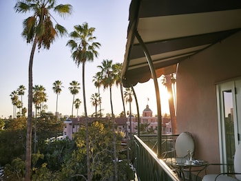 Beverly Hills Suite with Patio