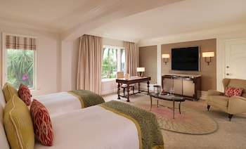 Deluxe Balcony Twin Room