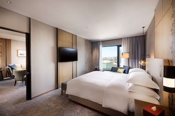 Twin Hilton Deluxe Plus