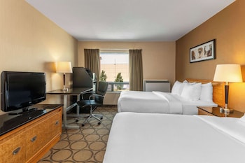 Standard Room, 2 Double Beds, Non Smoking (Upper Floor, Stair Access Only)