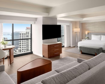 Deluxe Studio, 1 King Bed