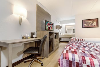 Standard Room, 2 Double Beds (Smoke Free)