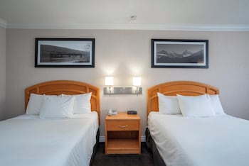 Standard Room, 2 Queen Beds (Monashee Building)