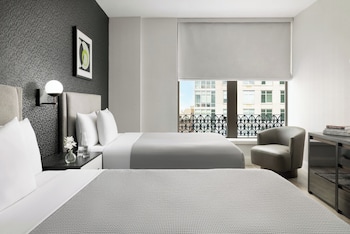 Deluxe Room, 2 Double Beds