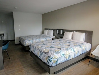 Standard Room, 2 Queen Beds, Non Smoking