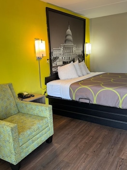Standard Room, 1 King Bed