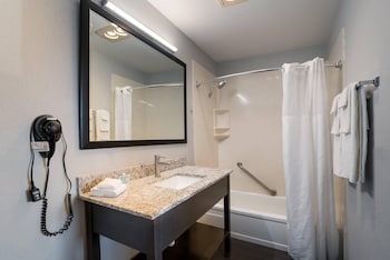 Standard Room, 1 King Bed, Non Smoking, River View