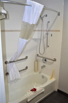 Room, 2 Queen Beds, Accessible, Non Smoking