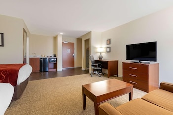 Suite, 2 Queen Beds, Non Smoking