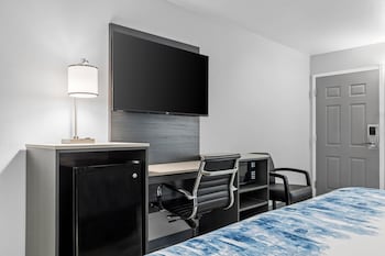 Suite, 1 King Bed, Non Smoking