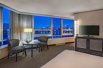 Deluxe Room, 1 King Bed (Panorama)