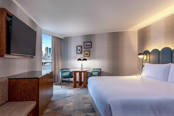 Deluxe Room, 1 King Bed