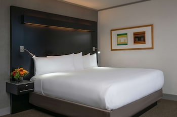 Superior Room, 1 King Bed