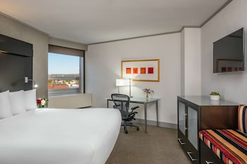 Superior Room, 1 King Bed