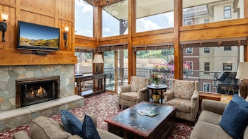 Condo, 4 Bedrooms (Platinum, 3 bath)