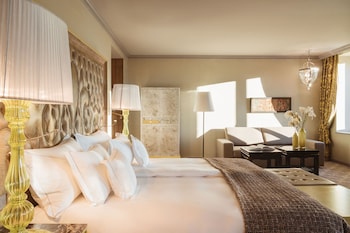 Junior Suite, Lake View (65 m²)