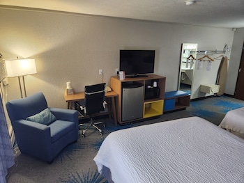 Room, 2 Queen Beds, Non Smoking