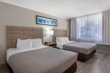 Exterior Room, 2 Queen Beds, Non Smoking (No Elevator)