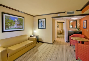 Room, 1 King Bed, Accessible, Non Smoking (Mobility, Bathtub w/Grab Bars)