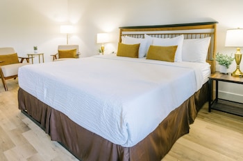 Classic Room, 1 King Bed