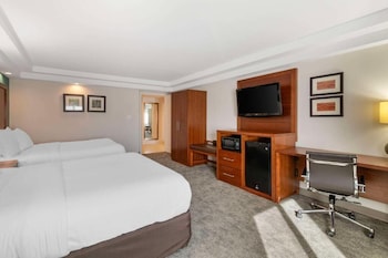 Room, 2 Queen Beds, Hearing Accessible, Non Smoking (Mobility)