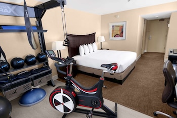 Room, 1 King Bed (Fitness Room)