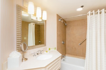 Junior Suite, Multiple Beds, Bathtub (Deluxe View)