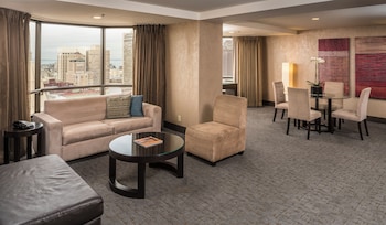 Suite, 1 King Bed, Bay View