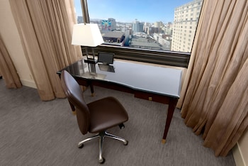 Junior Suite, 1 King Bed