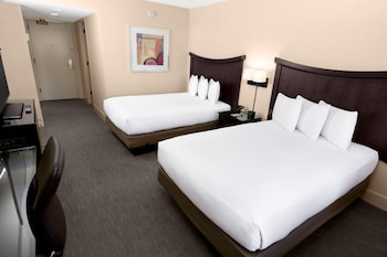 Deluxe Room, 2 Double Beds, Bathtub (Deluxe View)