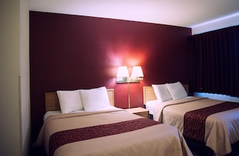 Deluxe Room, 2 Queen Beds, Non Smoking