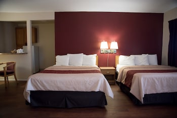 Deluxe Room, 2 Double Beds, Smoking