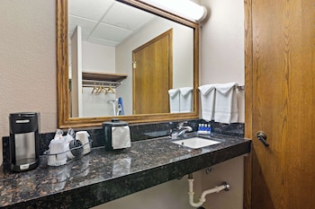 Room, 2 Queen Beds, Accessible, Non Smoking