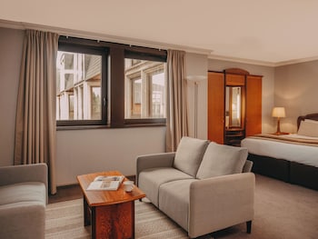 Suite (Studio)